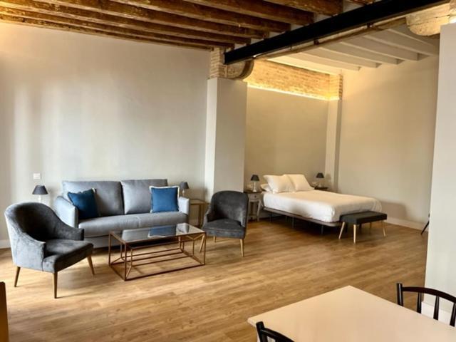 Ti1 Estiloso Loft 120M De La Catedral Tomas De Ibarra Street إشبيلية المظهر الخارجي الصورة